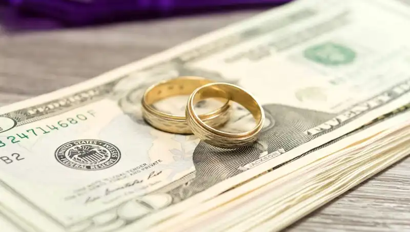 Partneriniz Finansal Sırlarınızı Gizliyor mu? 8 Soruluk Testle Öğrenin!