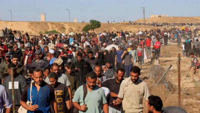İsrail'in Gazze’deki İnsani Yardım Konvoyuna Açtığı Ateş: 15 Ölü