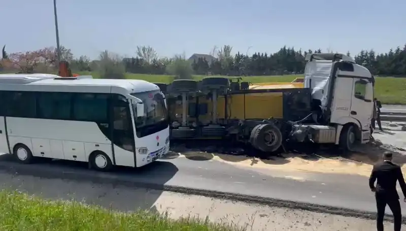 Büyükçekmece TEM Otoyolu’nda Feci Trafik Kazası: 3 Saat Kapalı Kaldı!