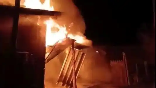 Karabük'te Yangın Faciası: İki Ev Kül Oldu