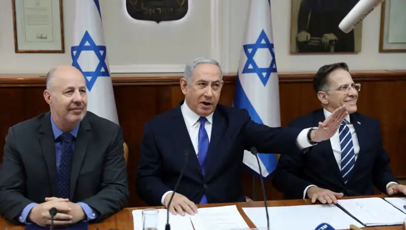 Tel Aviv'de Güvenlik Alarmı: İran'ın Balistik Füze Stoku Endişe Veriyor