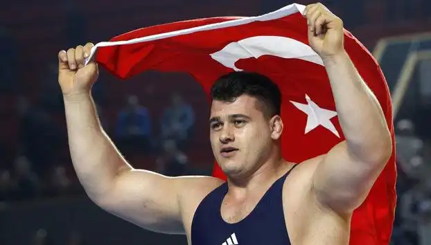 Rıza Kayaalp'e İş İzni Engeli: 4 Yıl Men Cezası Şoku!