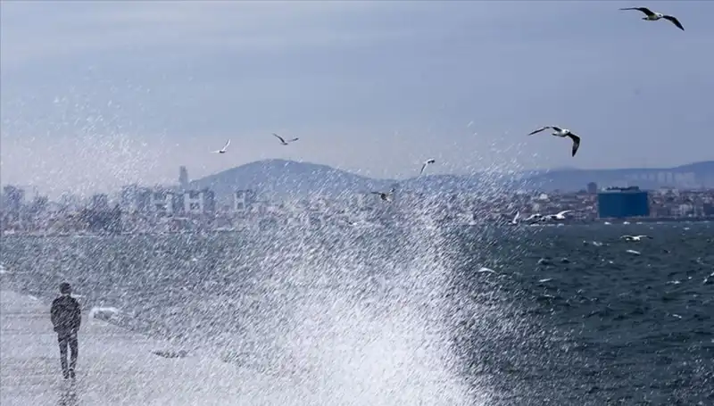 Marmara ve Ege Bölgesi İçin Kuvvetli Rüzgar Uyarısı: Neler Olacak?
