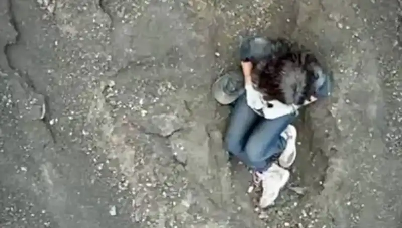 Yanardağın Çöken Kraterine Düşen Turist, Dört Gün Sonra Bulundu!
