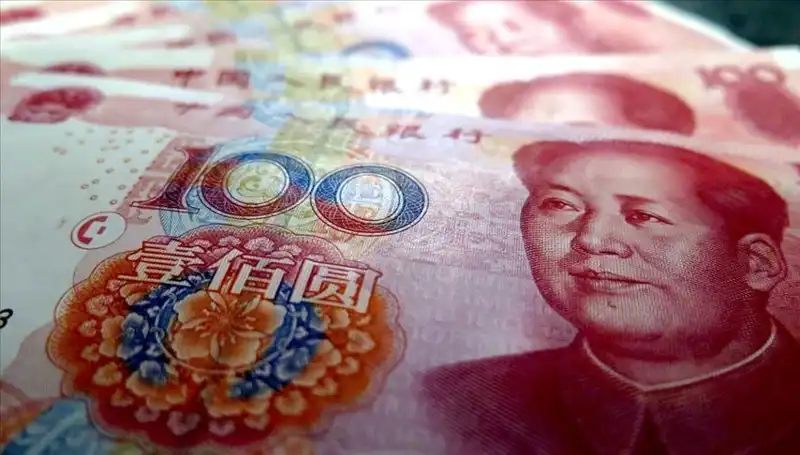 Yuan’ın Düşen Değeri: Global Ekonomik Etkileri ve Geleceği