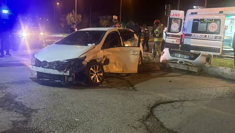 Pikap ve Otomobil Çarpıştı: Kaza Anı ve Sonrasındaki Dram