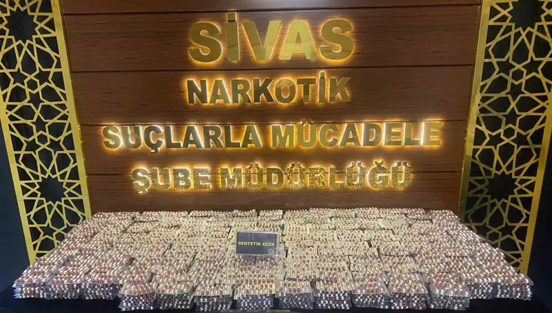 Sivas’ta Uyuşturucu Operasyonu: 5 Kişi Tutuklandı, Sıcak Gelişmeler