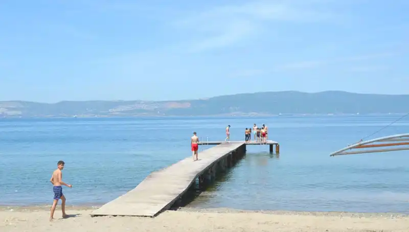 Sıcak Hava Dalgası Denize Girenleri Coşturdu: Plajlar Dolu