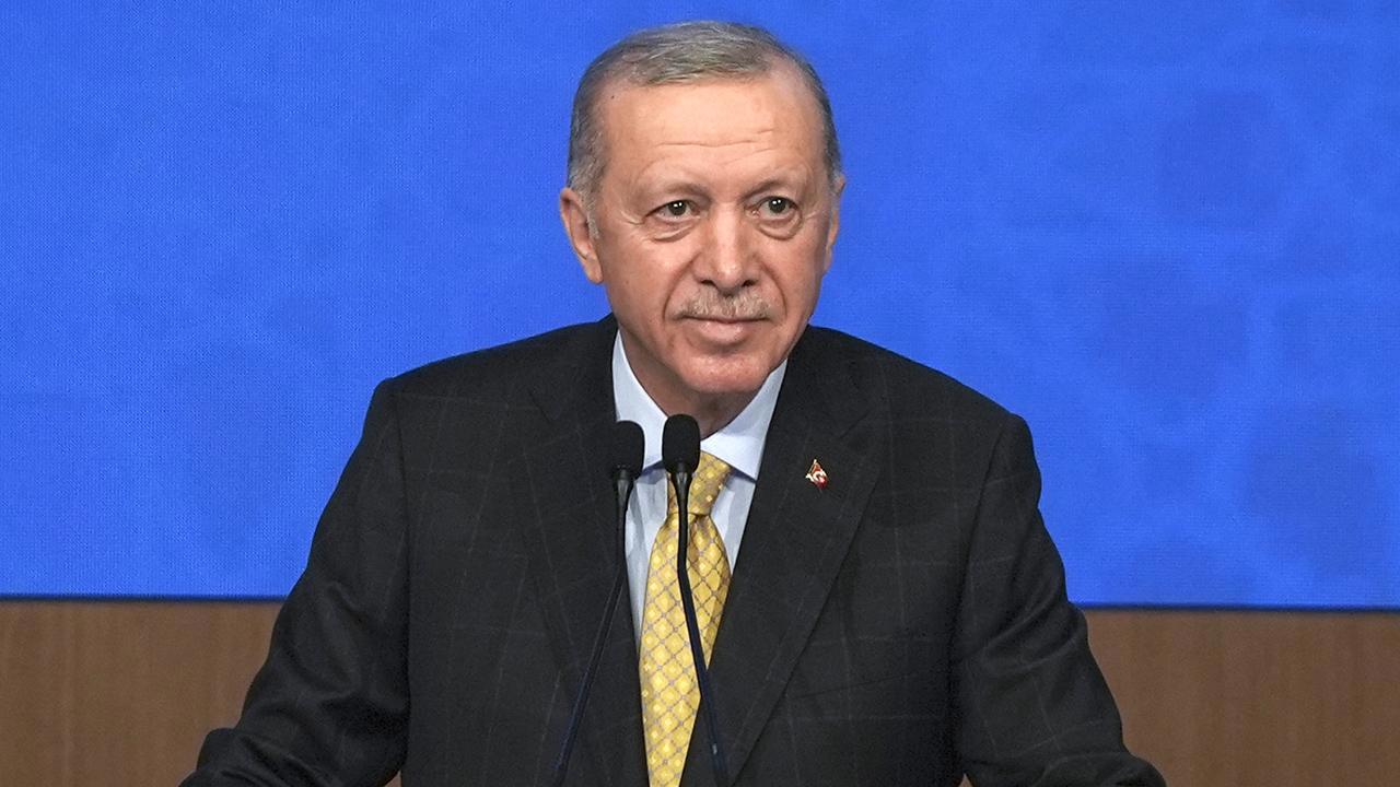 Cumhurbaşkanı Erdoğan'dan Deprem Bölgesine Müjde: Tüm Konutlar Yıl Sonuna Yetişecek