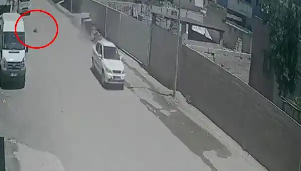 Otomobil Çocuğa Çarptı, Sürücü Kaçtı: Olayın Ardındaki Gizem