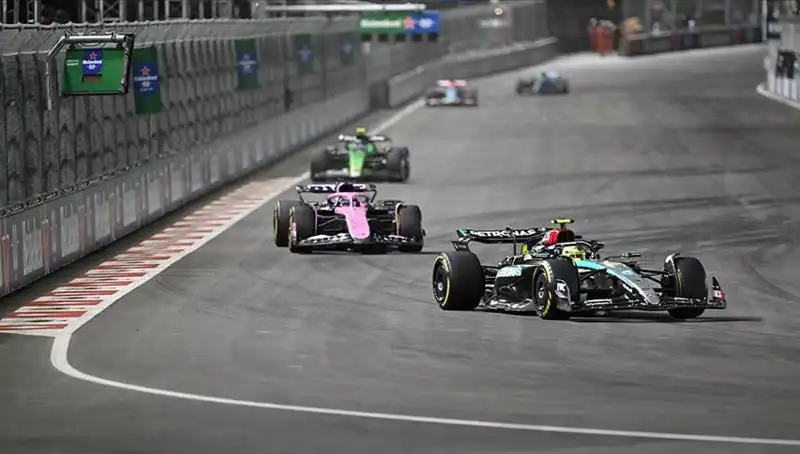 2024 Formula 1 Sezonu: Yeni Takvim ve Heyecan Verici Değişiklikler