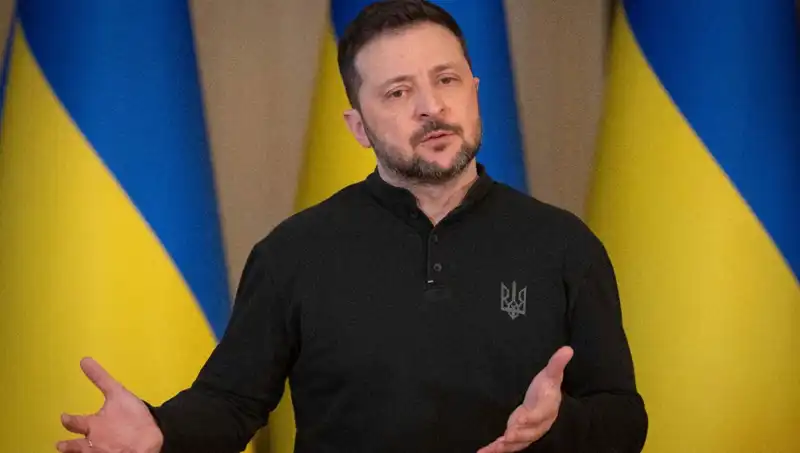 Ukrayna Lideri Zelenski'den Kursk Açıklaması: "Kuşatma Yok, Savaşıyoruz!"