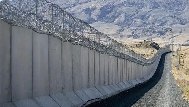 Türkiye'nin Sınır Güvenliği: Edirne-Yunanistan Arasındaki Duvar İnşaatı Hakkında Önemli Açıklama