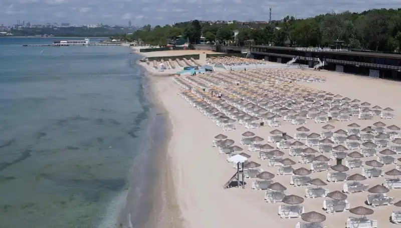 2025 Yılı İçin İstanbul Plaj Giriş Ücretleri Açıklandı: Sarıyer, Florya ve Adalar'da Neler Olacak?