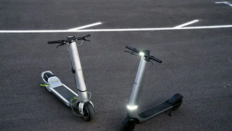 Elektrikli Scooter Devrimi: Trafiğe Çıkmaları Yasaklanan Hız Canavarı