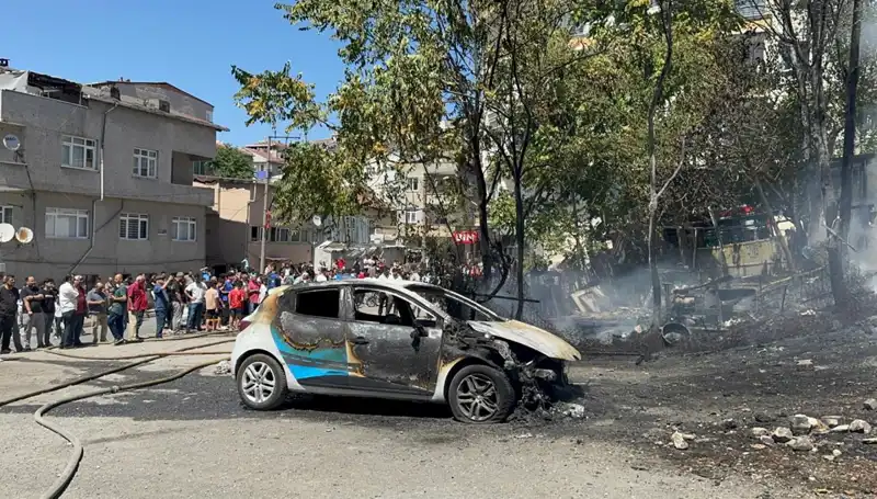 Gecekonduda Çıkan Yangının Seyirci Gözünde Korkutan Anları