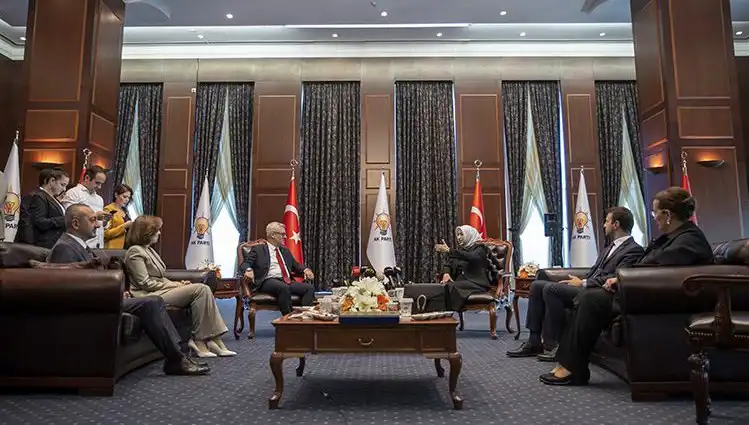 AK Parti'nin Bayramlaşma Programı Açıklandı: CHP Neden Katılmadı?