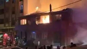 Gaziosmanpaşa'da Yangın Paniği: İki Bina Alev Alev Yandı