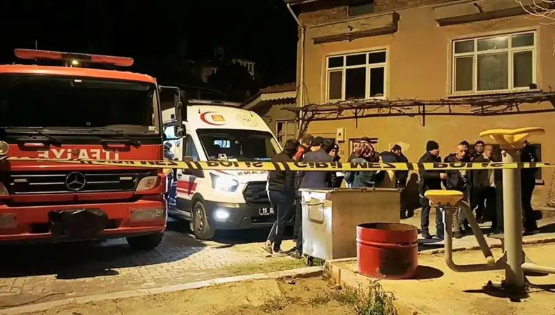 Güvenlik Kameraları, Yaşlı Adamın Yanmış Cansız Bedenini Ortaya Çıkardı