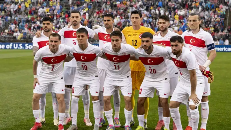 FIFA Dünya Sıralaması Açıklandı: Hangi Ülke Zirvede Yer Aldı?