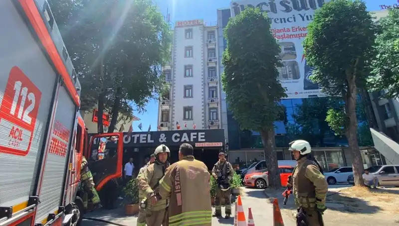 Fatih'te Otel Yemekhanesinde Yangın: Korkutan Anlar ve Ekiplerin Müdahalesi