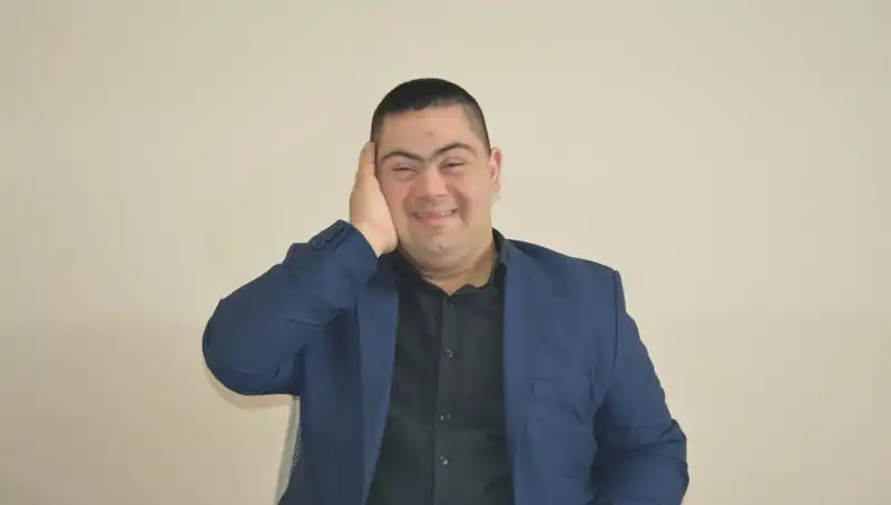 Down Sendromlu Erdinç’in Hayalini Gerçekleştiren Eşsiz Performansı