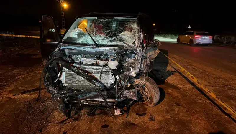 Amasya'da Kafa Kafaya Gelen Araçlar Feci Bir Kazaya Neden Oldu: Yedi Yaralı