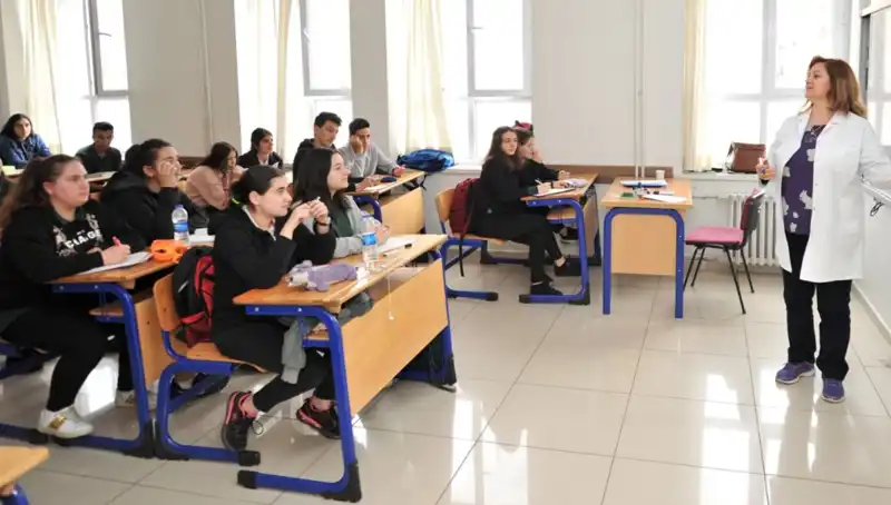 2025 LGS Lise Kayıt Tarihleri: MEB'den Öğrencileri Bekleyen Yenilikler