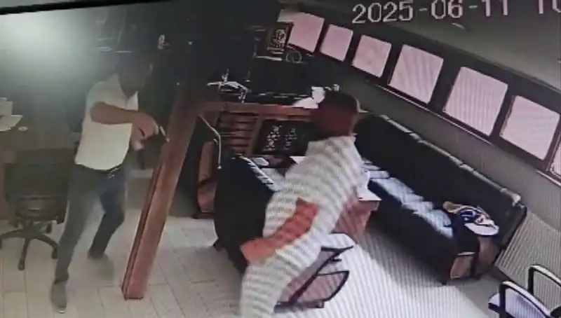 Alacak Verecek Kavgası: Kalfa, İş İnsanı ile Sonuçlanan Kanlı Olay