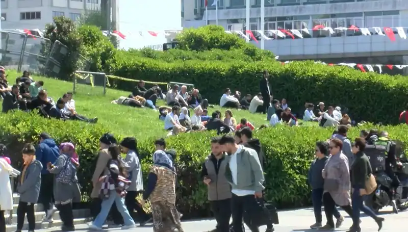 Taksim'de Deprem Yoğunluğu: Şehirde Yaşanan Gelişmeler ve Alınan Önlemler