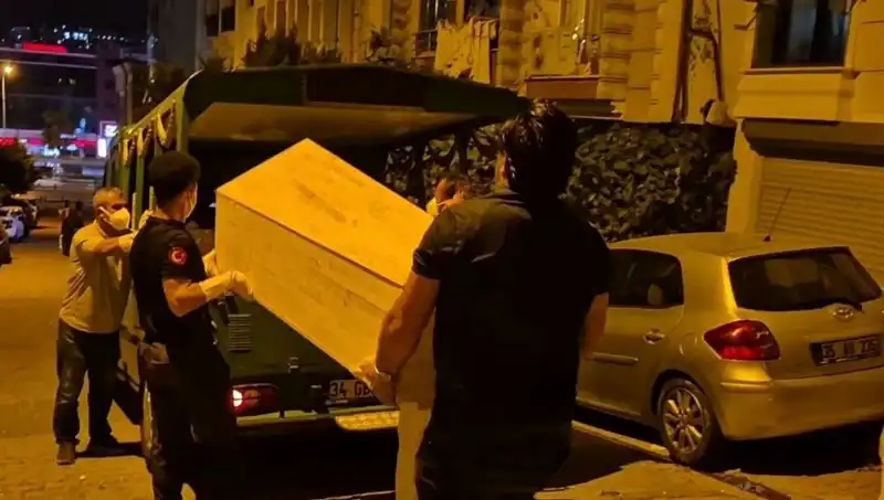 Esenyurt'ta Gizemli Ölüm! Kadın Cansız Bedeni Bulundu