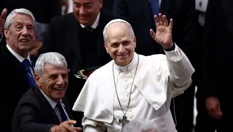 Papa Leo'nun Soyadındaki Aşk Hikayesinin Perdesi Aralanıyor