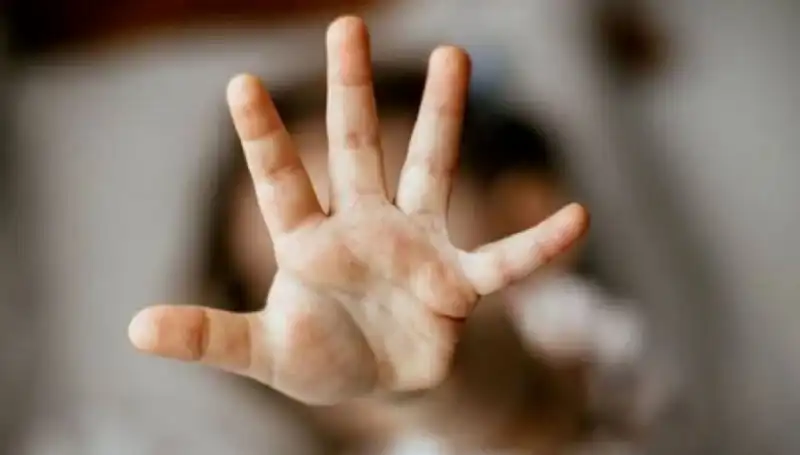 Uygunsuz Görüntü Paylaşan Şüpheli Çocuklar İçin Gözaltına Alındı