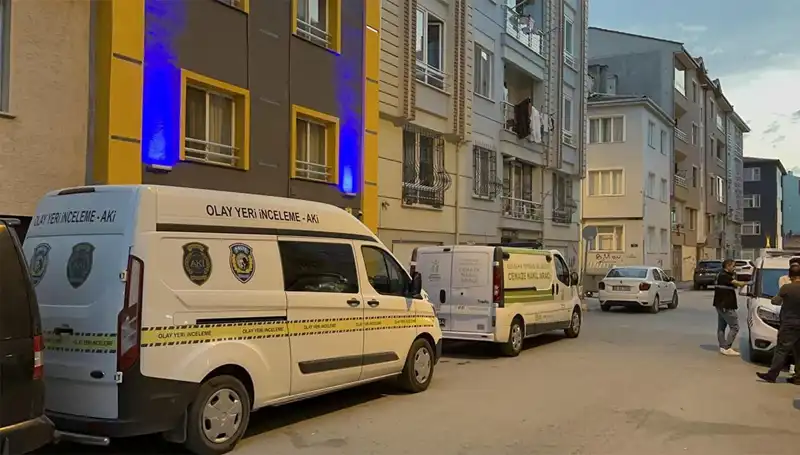 Bir Apartman Merdiveninde Gerçekleşen Şüpheli Ölüm Olayı: Detaylar Ortaya Çıkıyor