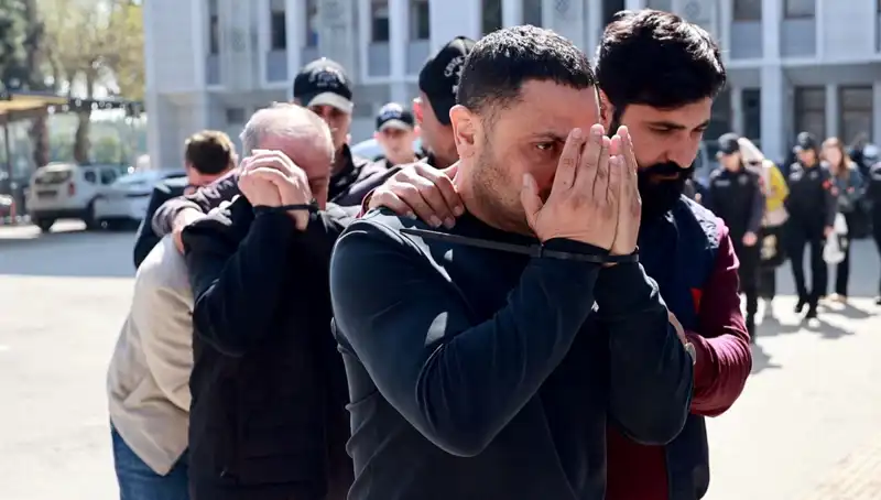 Havalimanında Yakalanan Kuyumcu, 120 Milyon Liralık Altın Vurgunu ile Gündeme Geldi