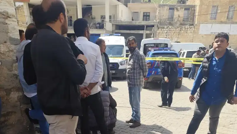 Cami Tuvaletinde Tüyler Ürperten Buluntu: Boğazı Kesilmiş Ceset Bulundu!