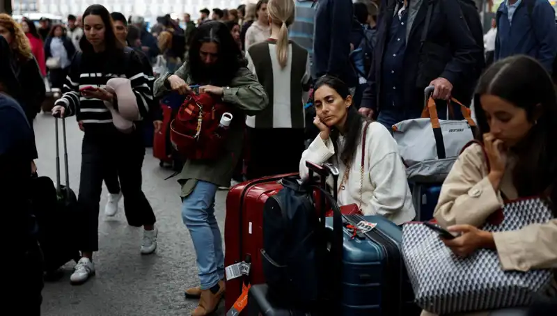 İspanya'da Kablo Hırsızlığı, Tren Yolcularını Tehlikeye Atıyor!