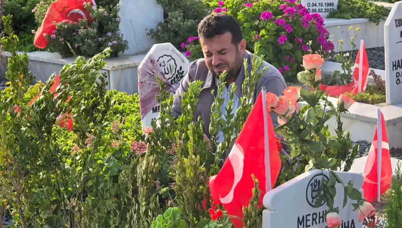 Deprem Şehitliği: Bu Bayram, Acılarla Dolu Bir Anma Günü