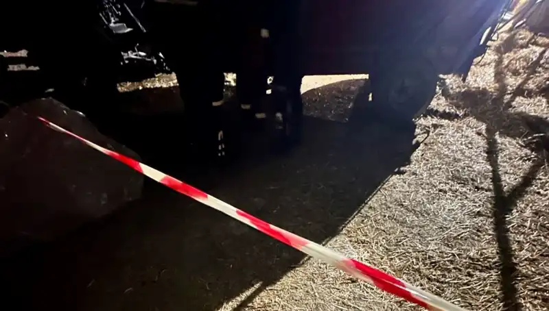 Yem Karma Makinesi Skandalı: İşçi Cesedi İzmir'e Vinçle Gönderildi