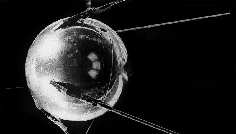 1972'de Fırlatılan Sovyet Uzay Aracı Kontrolsüz Şekilde Dünya'ya Düşecek: Tehlikeler ve Beklentiler