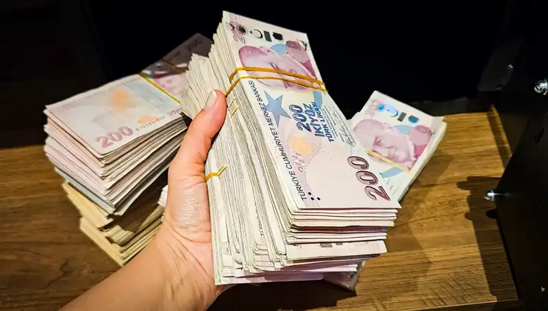 Türkiye'deki Mevduat Tutarı 12 Trilyon Lirayı Aştı: Ekonomik Yansımaları