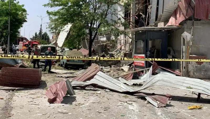 Gaziantep'te Fabrikada Patlama: Yaralılar ve Korkutan Manzara!