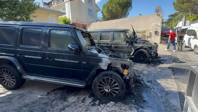 İş Dünyasında Şok Olay: 30 Milyon Lira Değerindeki Lüks Cipler Alev Alev Yandı