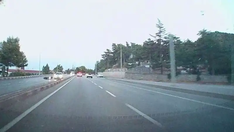 Motosiklet ve Otomobil Çarpıştı: Kazada Bir Kişi Yaralandı