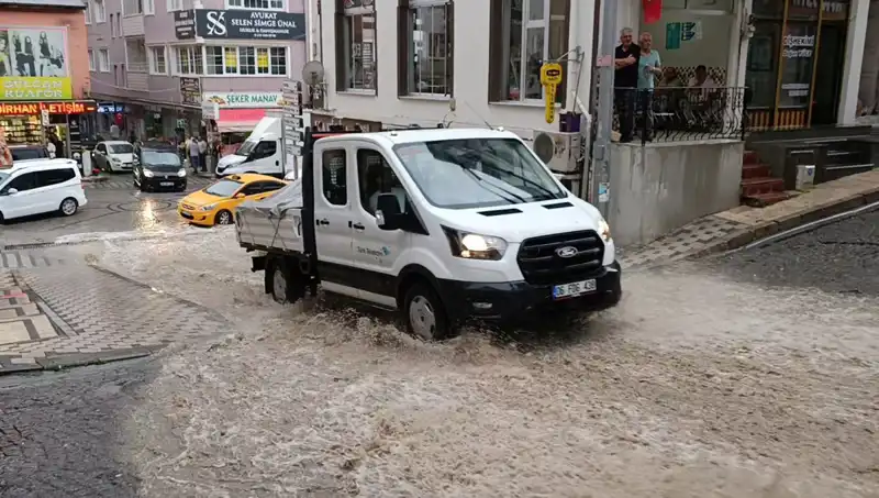 Aniden Gelen Sağanak: Şehirde Su Baskınları ve Yaşananlar