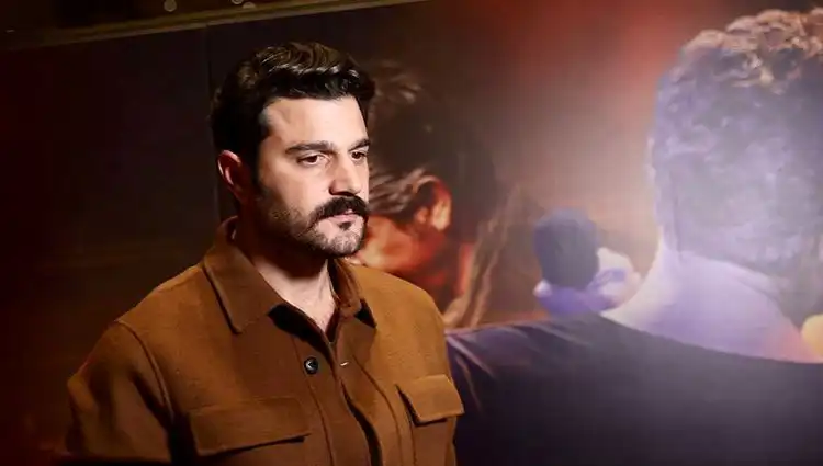 Murat Göğebakan: Kalbim Yaralı Filminin Gizemli Dünyası ve Oyuncu Kadrosu