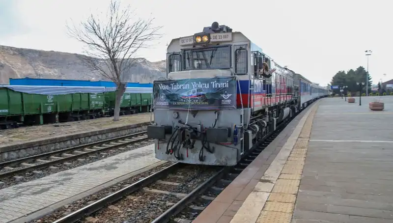 Van-Tahran Tren Seferleri ile Doğu'nun Kapıları Aralanıyor
