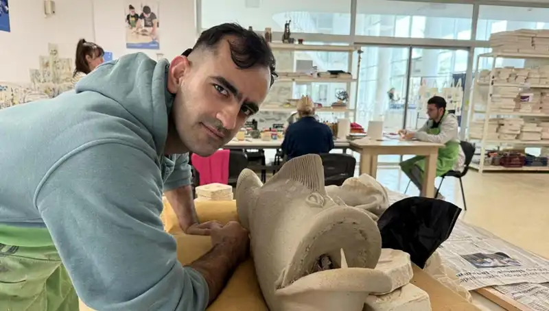 İşitme Engelli Rıfat Can: Azmiyle Geleceğe Umut Aşılıyor