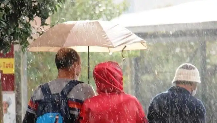 Aydın'da Sağanak Yağış Alarmı: Meteoroloji Uyardı, Hazırlığınızı Yapın!