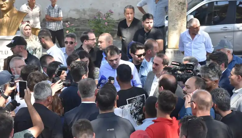 Türkiye'deki Yangınlar: Bakan Kurum 1168 Bina Zararını Açıkladı